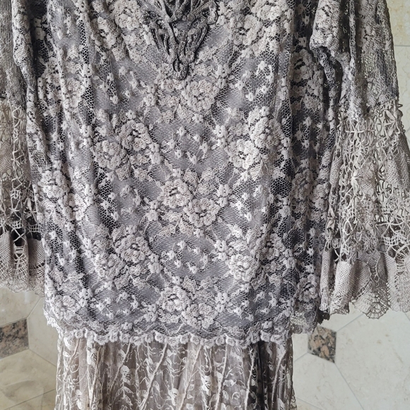 Mother of the Bride - Picture 5 of 13